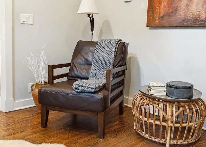 3 Bed, Office, Hot Tub, 2 Min To Cherry St Сasa de vacaciones Tulsa
