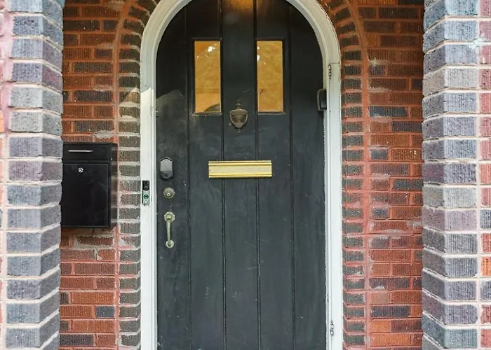 3 Bed, Office, Hot Tub, 2 Min To Cherry St Сasa de vacaciones Tulsa