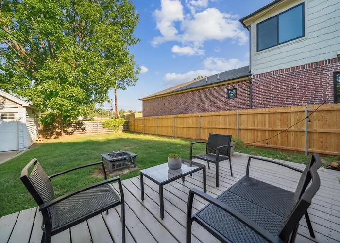 Сasa de vacaciones 3 Bed, Office, Hot Tub, 2 Min To Cherry St Tulsa
